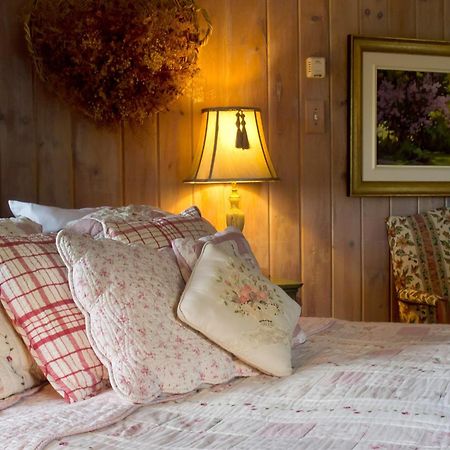 Le Petit Clocher Gite Touristique B & B Saint-Sauveur Room photo